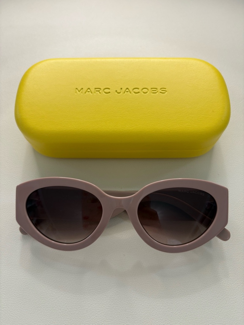Marc Jacobs nude cat eye round sunglasses